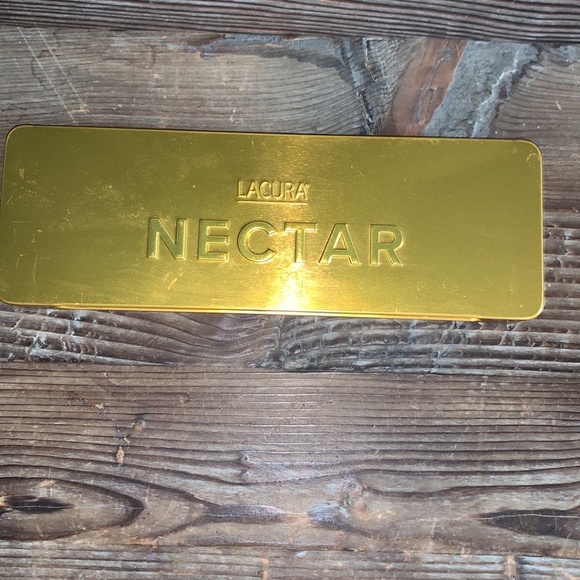 Lacura NECTAR eyeshadow palette - Picture 3 of 4